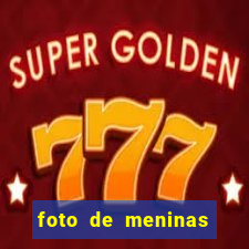 foto de meninas cacheadas fake